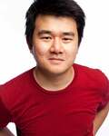  Ronny Chieng