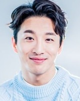 Dong Hyeon-bae