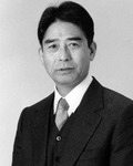 Tomo Suzuki