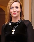 Nina Valič